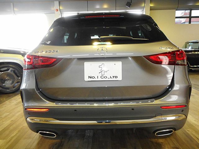 MERCEDES BENZ MERCEDES BENZ GLA class 2021