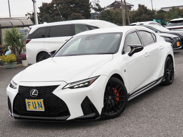 TOYOTA LEXUS IS350 2021