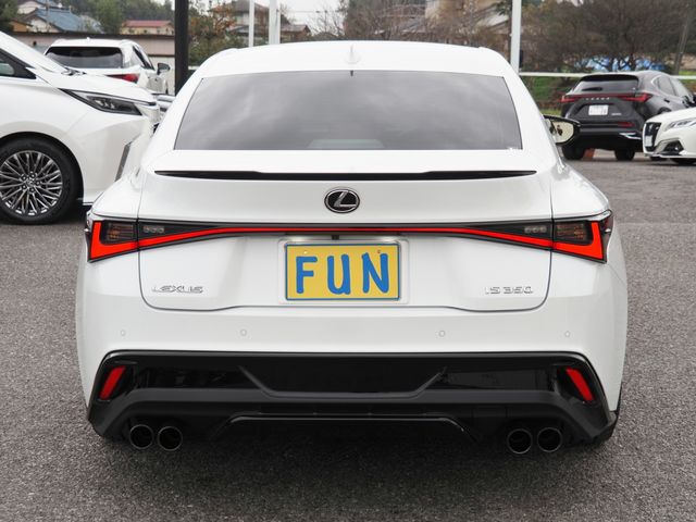 TOYOTA LEXUS IS350 2021