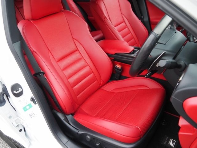 TOYOTA LEXUS IS350 2021