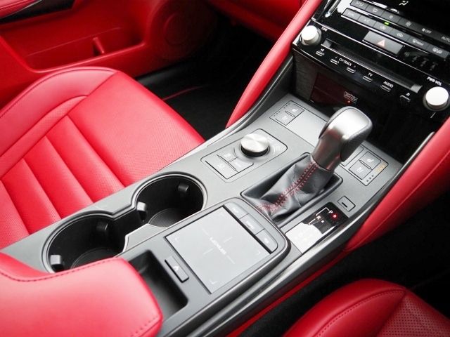 TOYOTA LEXUS IS350 2021