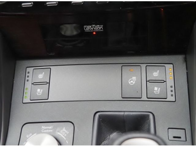 TOYOTA LEXUS IS350 2021