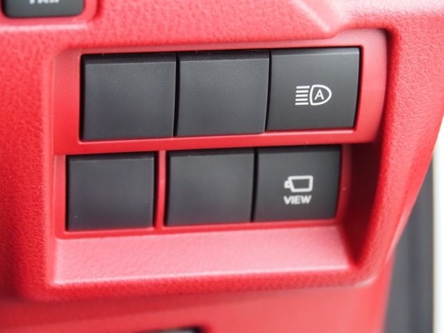 TOYOTA LEXUS IS350 2021