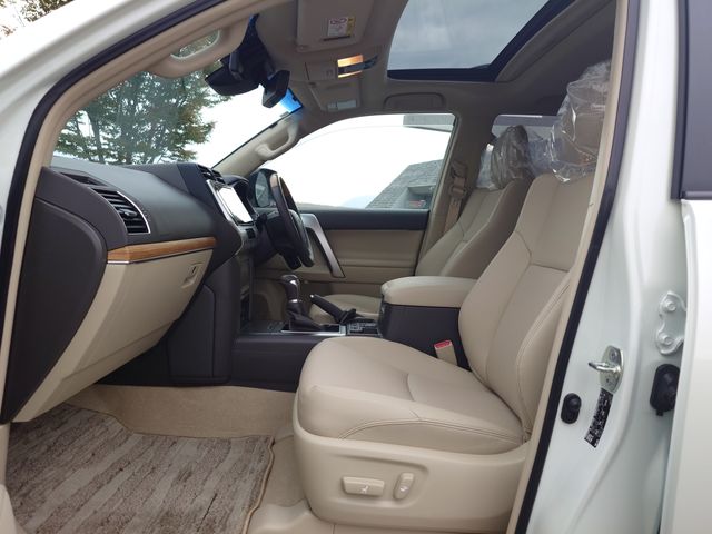 TOYOTA LANDCRUISER PRADO 2023