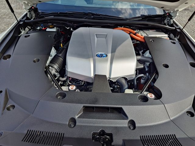 TOYOTA CROWN sedan hybrid 2019