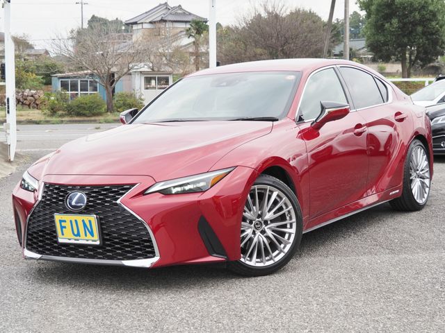 TOYOTA LEXUS IS300h 2022