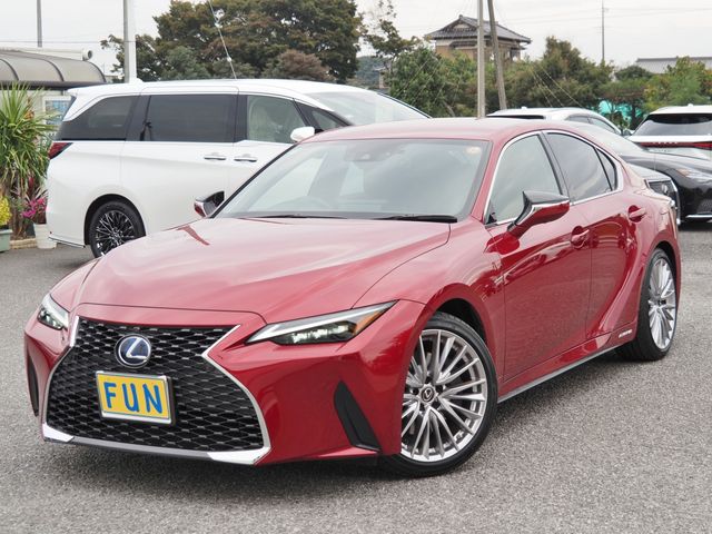 TOYOTA LEXUS IS300h 2022