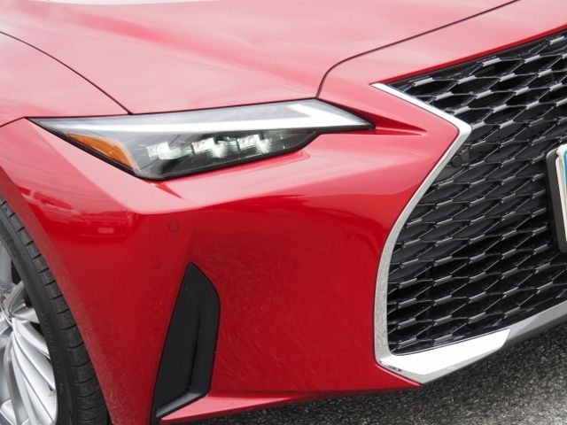 TOYOTA LEXUS IS300h 2022