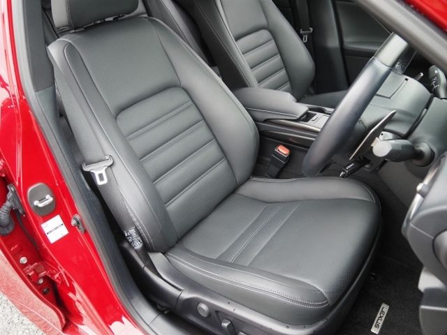 TOYOTA LEXUS IS300h 2022