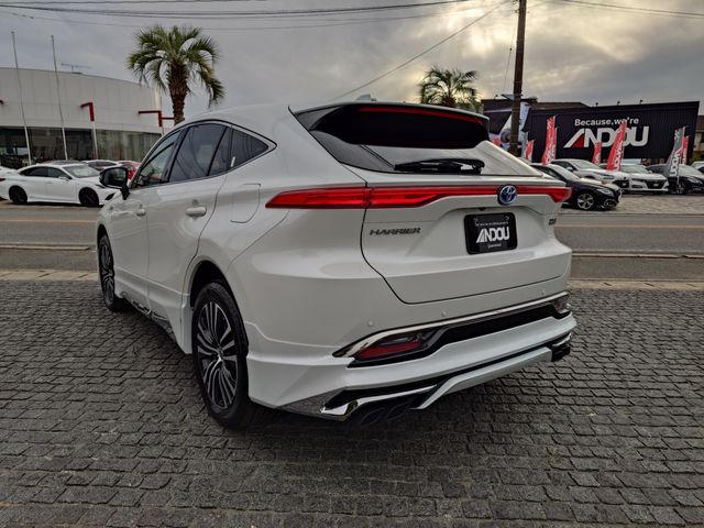 TOYOTA HARRIER PHEV 2023