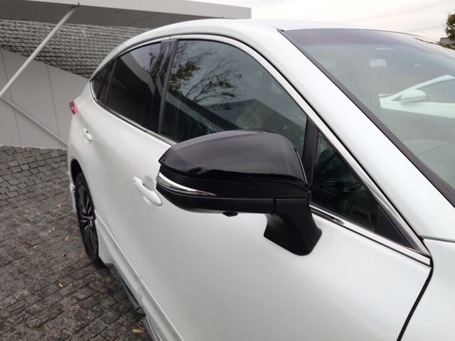 TOYOTA HARRIER PHEV 2023