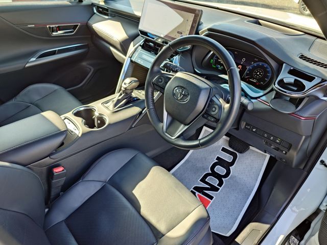 TOYOTA HARRIER PHEV 2023