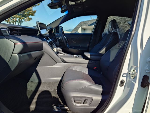 TOYOTA HARRIER PHEV 2023