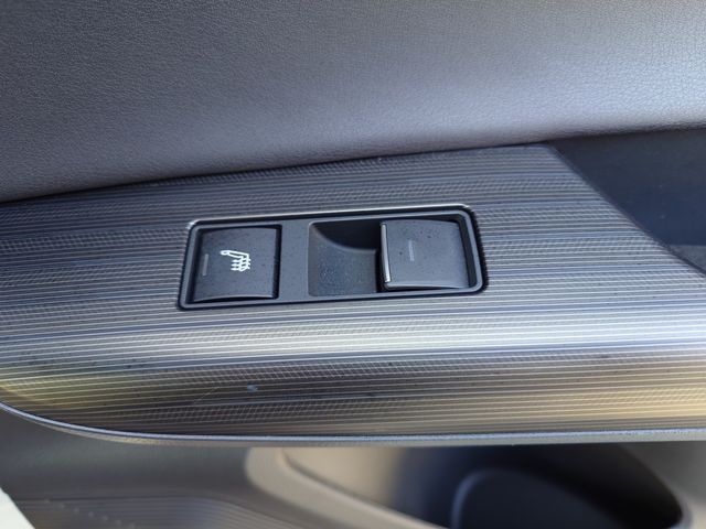 TOYOTA HARRIER PHEV 2023