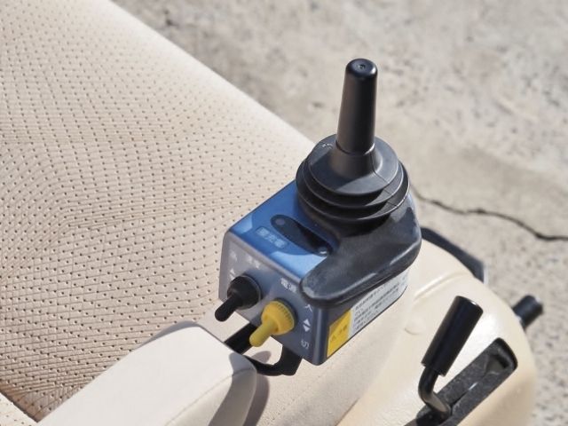 TOYOTA ESTIMA HYBRID 4WD 2014