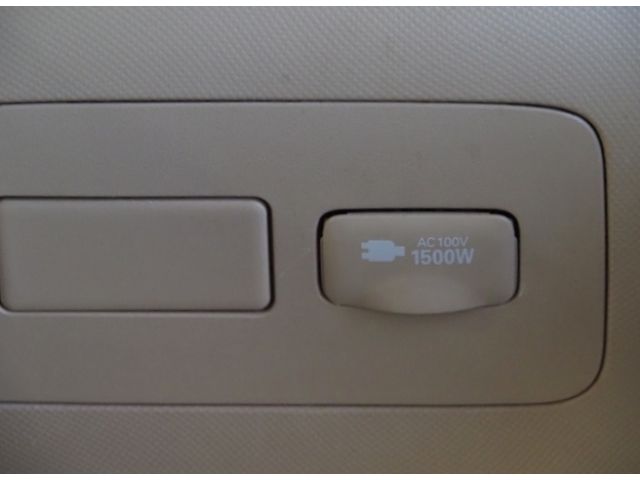 TOYOTA ESTIMA HYBRID 4WD 2014