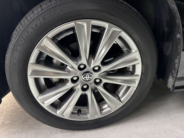 TOYOTA VELLFIRE 2022