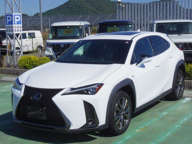 TOYOTA LEXUS UX200 2018