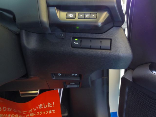 TOYOTA LEXUS UX200 2018