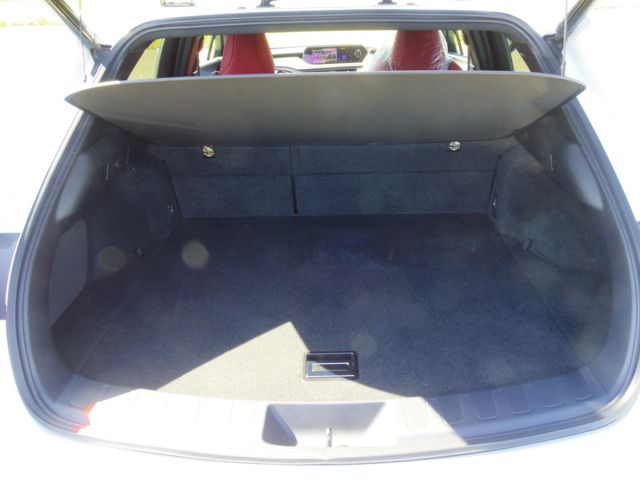 TOYOTA LEXUS UX200 2018