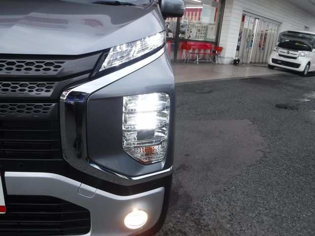 MITSUBISHI ek X 2021