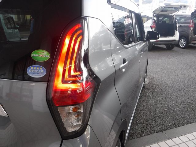 MITSUBISHI ek X 2021