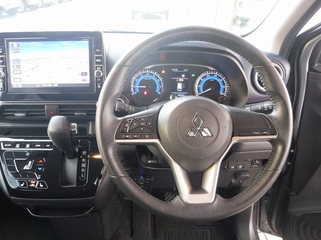 MITSUBISHI ek X 2021