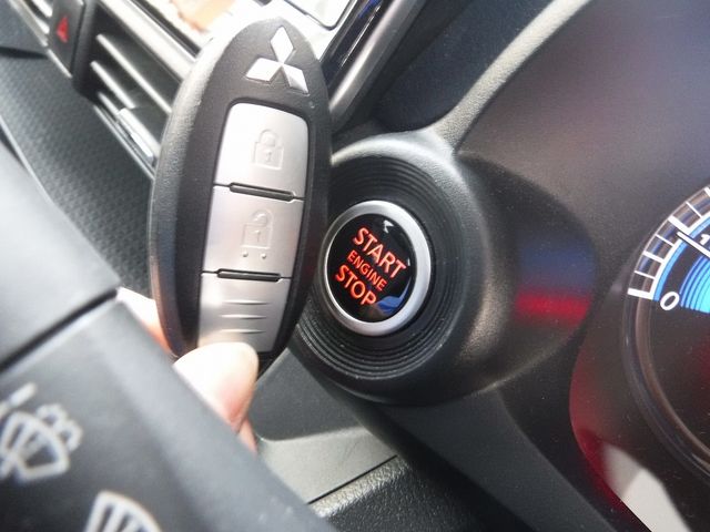 MITSUBISHI ek X 2021