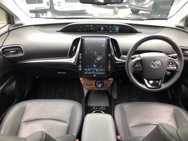 TOYOTA PRIUS 2020