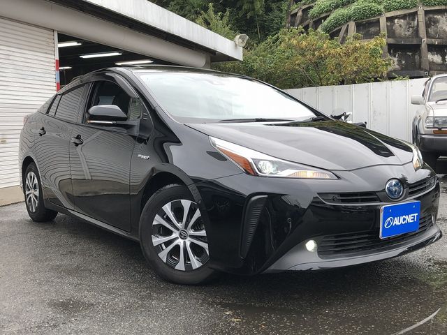 TOYOTA PRIUS 2020