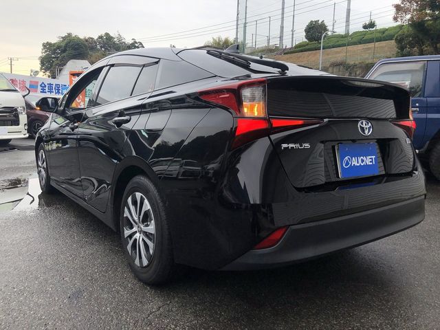 TOYOTA PRIUS 2020