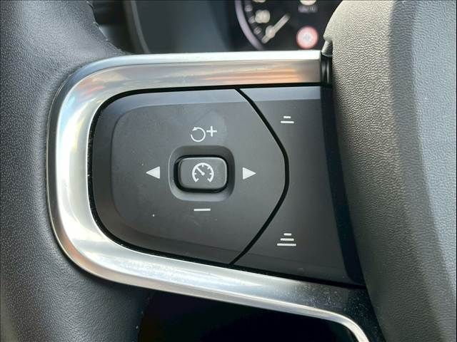 VOLVO VOLVO XC40 2020