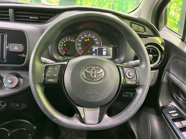 TOYOTA VITZ 2019
