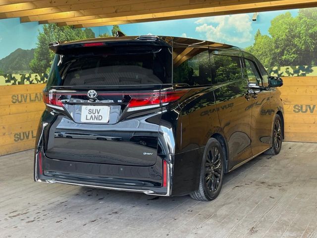 TOYOTA VELLFIRE  HYBRID 2023