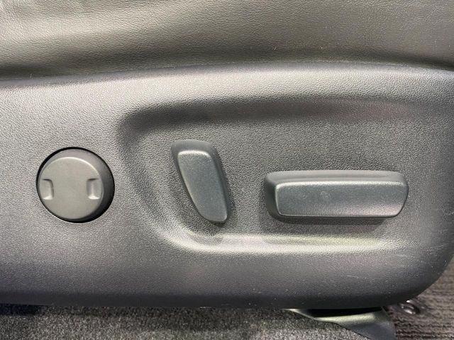 TOYOTA HARRIER 2WD 2016