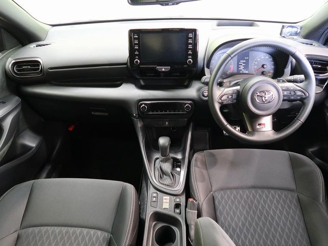 TOYOTA GR YARIS 2022