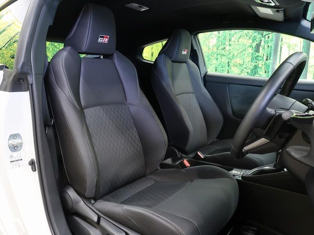 TOYOTA GR YARIS 2022