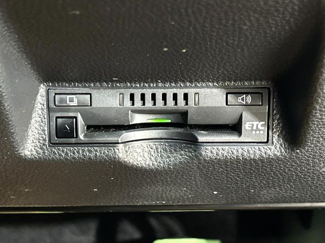 TOYOTA YARIS CROSS HYBRID 2023