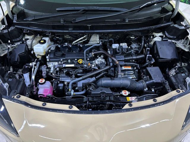 TOYOTA YARIS CROSS HYBRID 2023