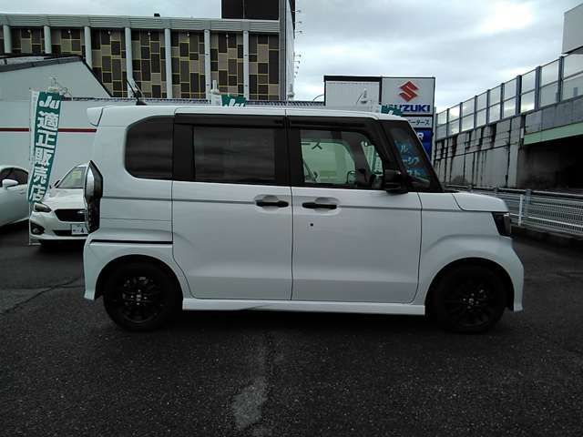 HONDA N BOX CUSTOM 2022