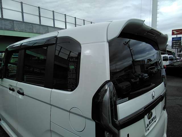 HONDA N BOX CUSTOM 2022