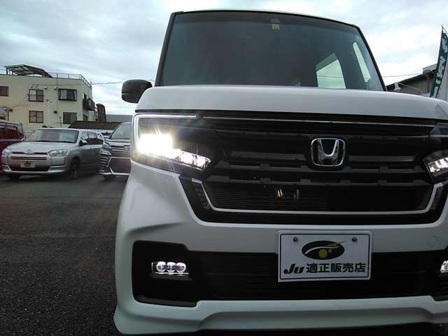 HONDA N BOX CUSTOM 2022