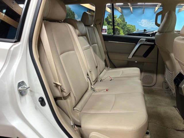 TOYOTA LANDCRUISER PRADO 2023