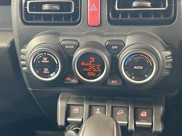 SUZUKI JIMNY NOMADE 2025