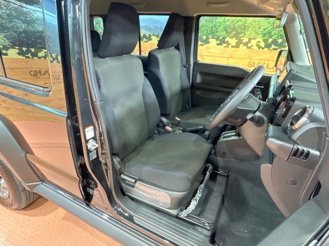 SUZUKI JIMNY NOMADE 2025