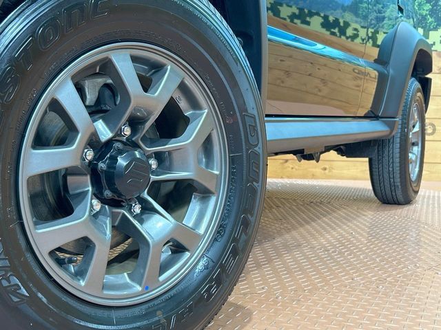 SUZUKI JIMNY NOMADE 2025