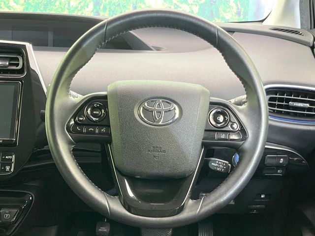 TOYOTA PRIUS 2019