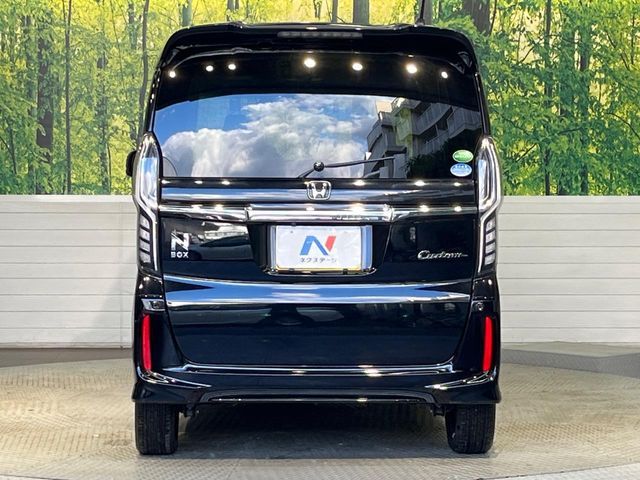 HONDA N BOX CUSTOM 2018