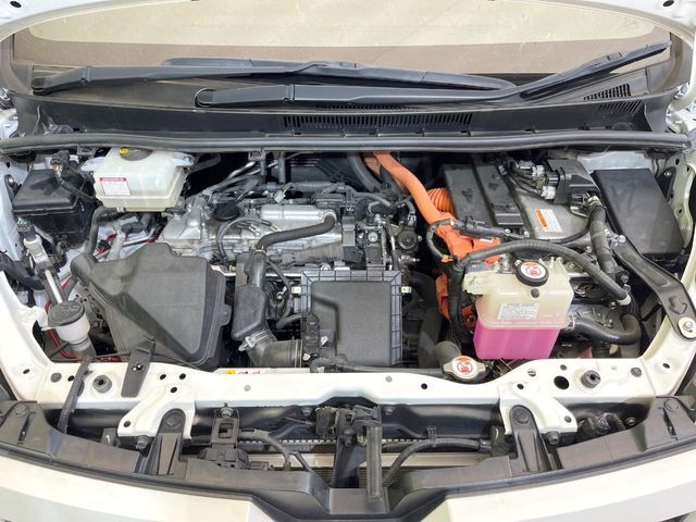 TOYOTA VOXY HYBRID 2019