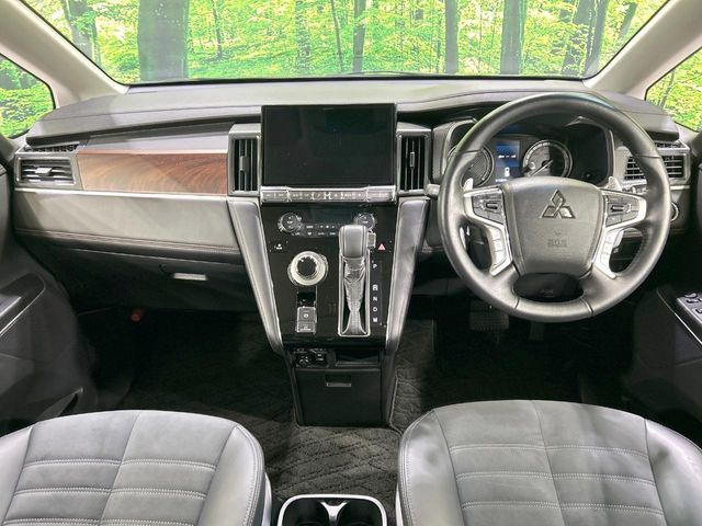 MITSUBISHI DELICA D:5 4WD 2023